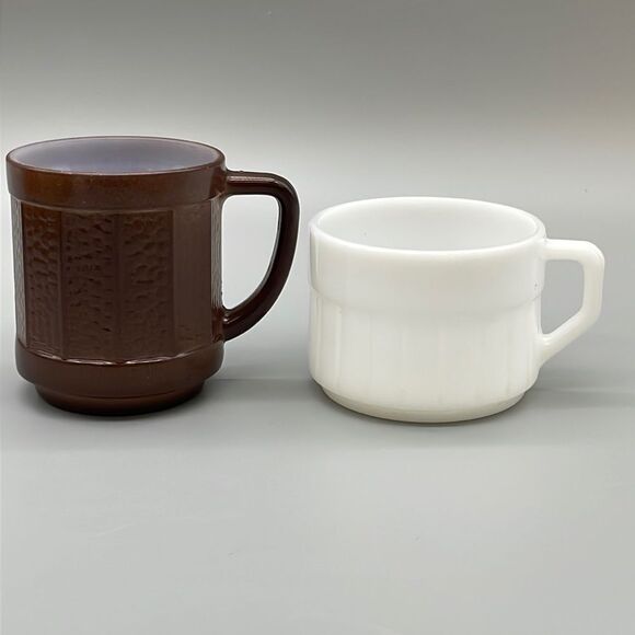 Vintage Stamped Federal Glass Barrel Paneled Mugs One Brown One White - Picture 1 of 8